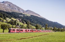 Bernina Express RhB Berge Alpen Landschaft