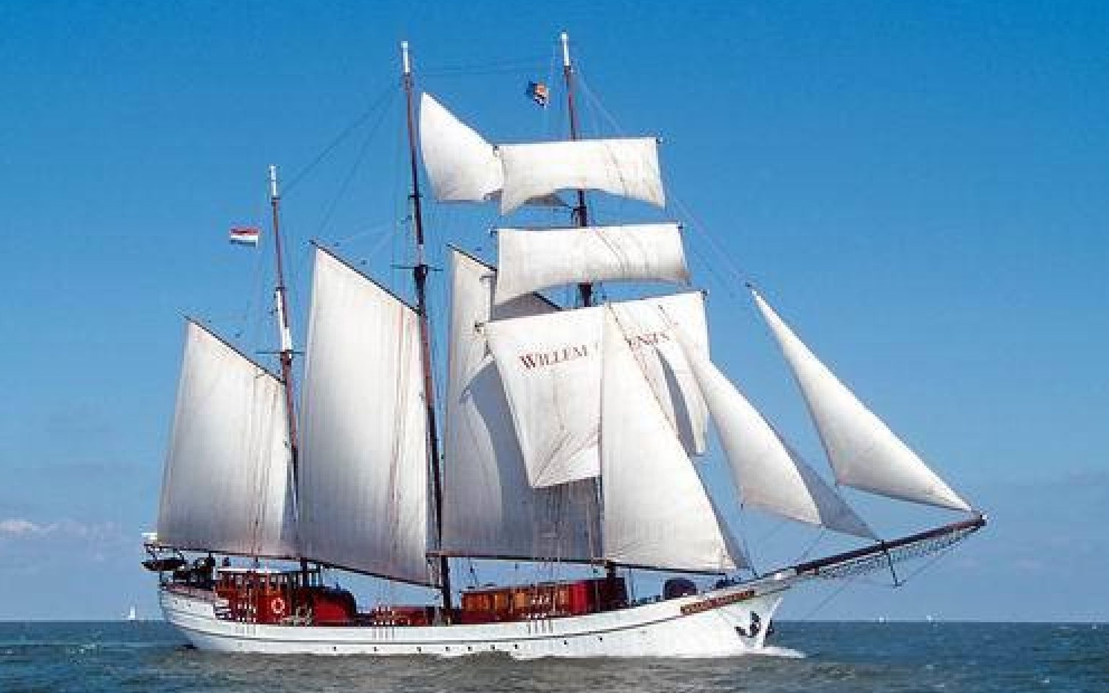 Holland Niederlande Nostalgie Retro Oldtimer Vintage Historie Dampfzug Segelschiff