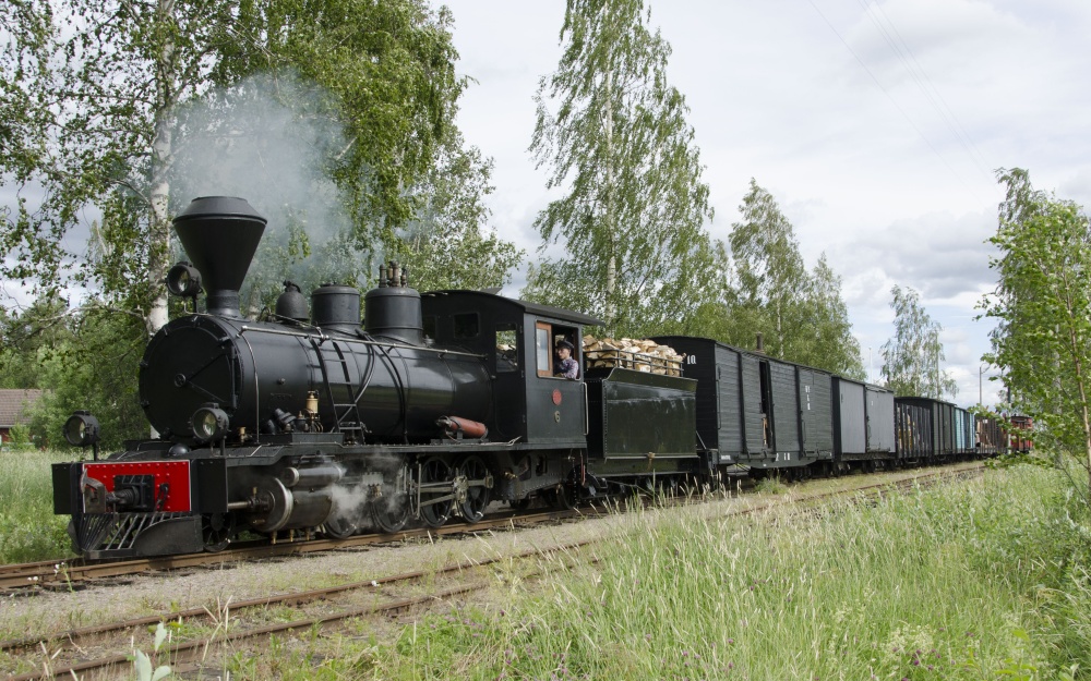 Eisenbahn Nostalgie Dampfzug Finnland Volldampf historischer Zug Finnland