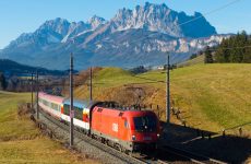 Eisenbahn Trans Alpine Express Österreich Schweiz Berge