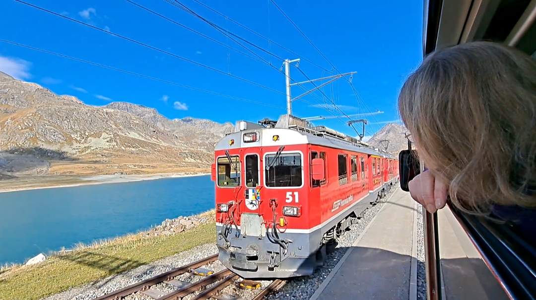 Schweizer Panorama Züge Glacier Express Bernina Express