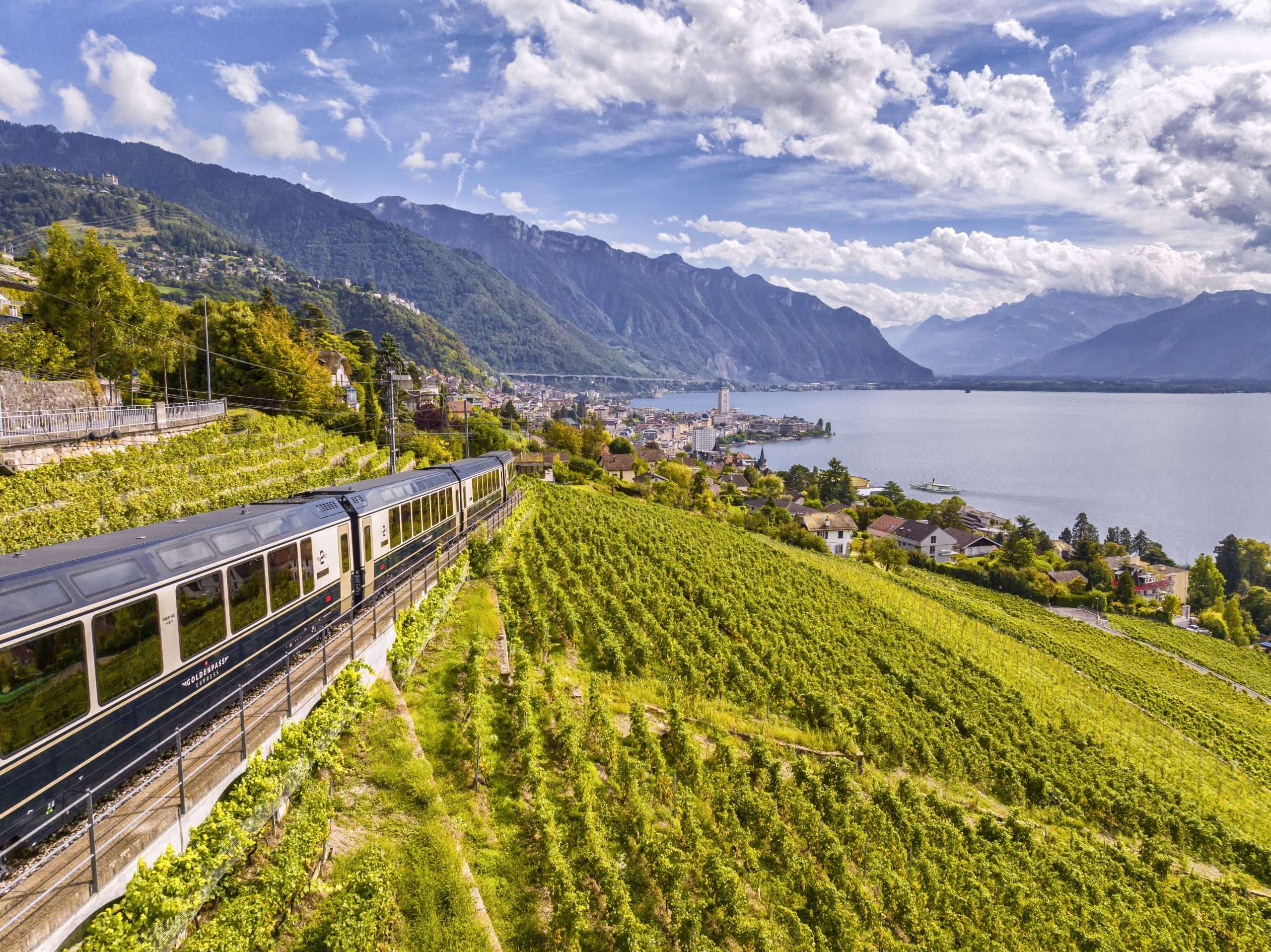 GoldenPass Express Montreux Gstaad Interlaken